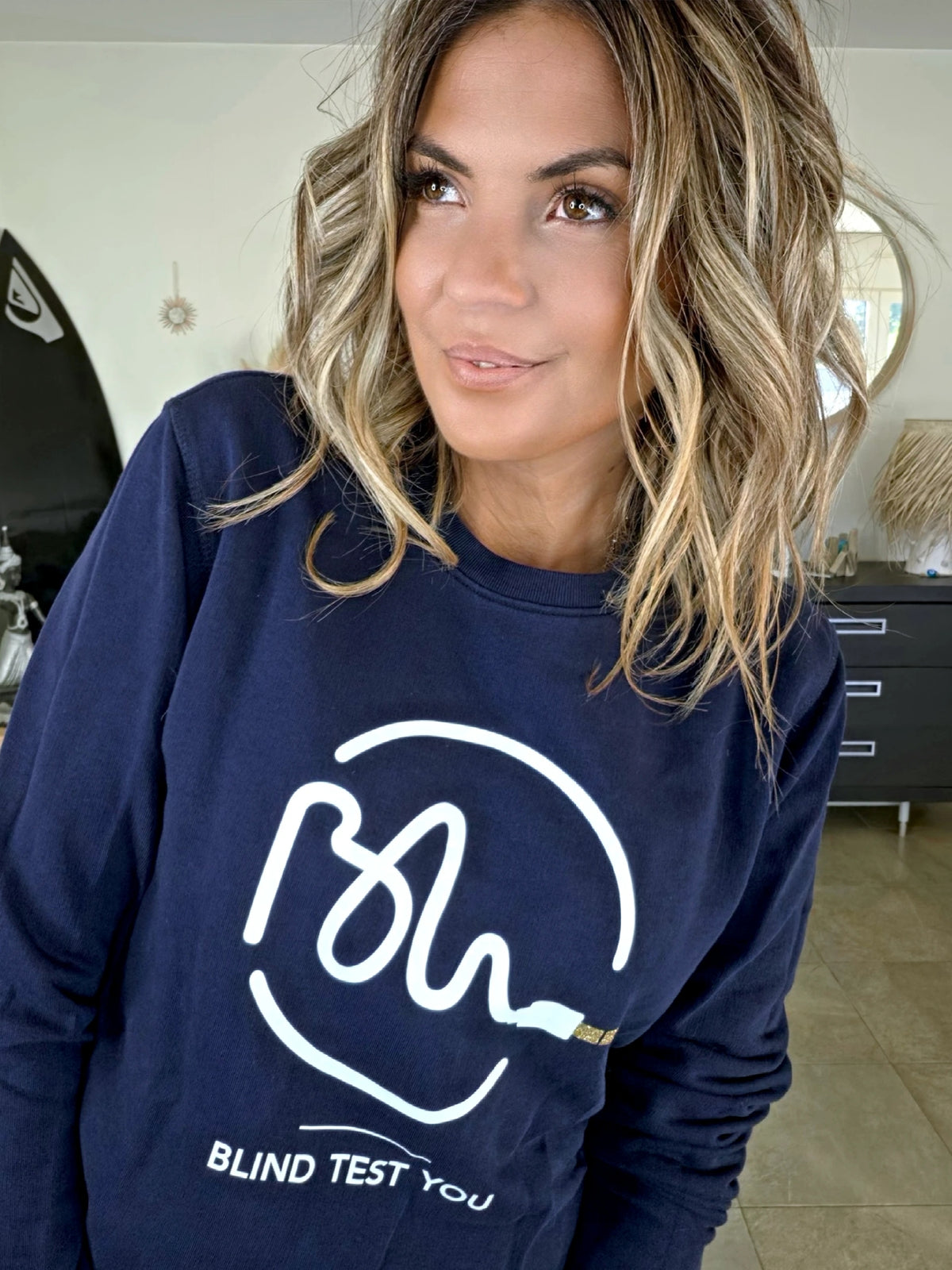 Sweat bleu marine blind test you - 𝐌𝐚𝐫𝐢𝐧𝐚𝟒𝟒𝐟𝐚𝐦𝐢𝐥𝐲