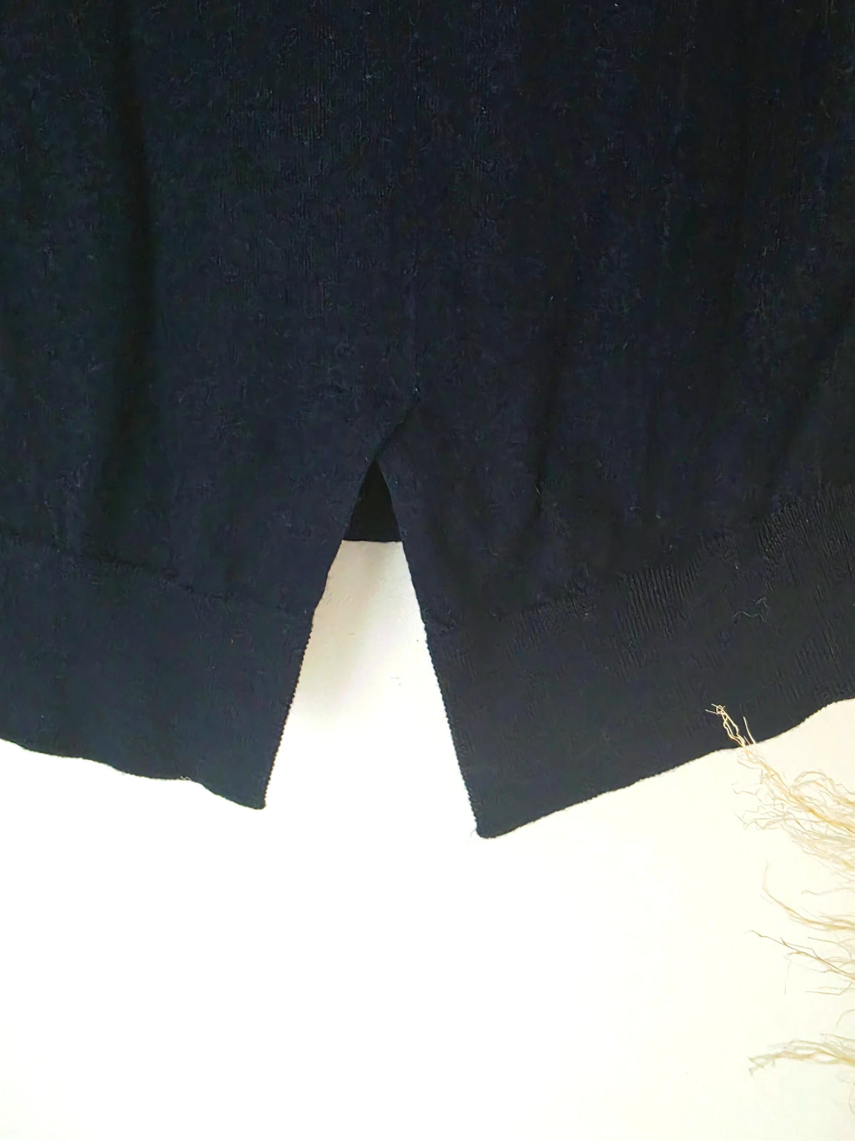 Pull bleu marine à poche léopard - 𝐌𝐚𝐫𝐢𝐧𝐚𝟒𝟒𝐟𝐚𝐦𝐢𝐥𝐲