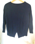 Pull bleu marine à poche léopard - 𝐌𝐚𝐫𝐢𝐧𝐚𝟒𝟒𝐟𝐚𝐦𝐢𝐥𝐲