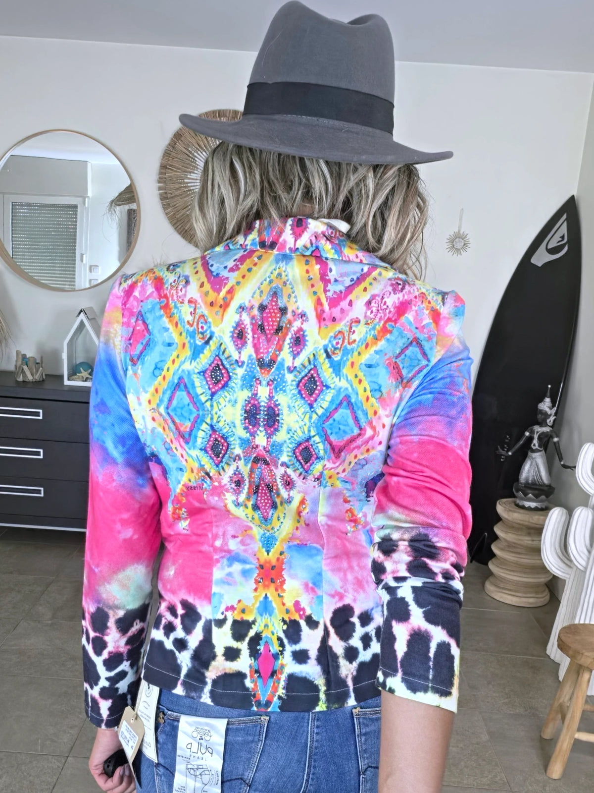 Veste cintrée à imprimé éthnique fluo