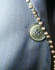 Veste chic et cintrée bleu marine à fines rayures - 𝐌𝐚𝐫𝐢𝐧𝐚𝟒𝟒𝐟𝐚𝐦𝐢𝐥𝐲
