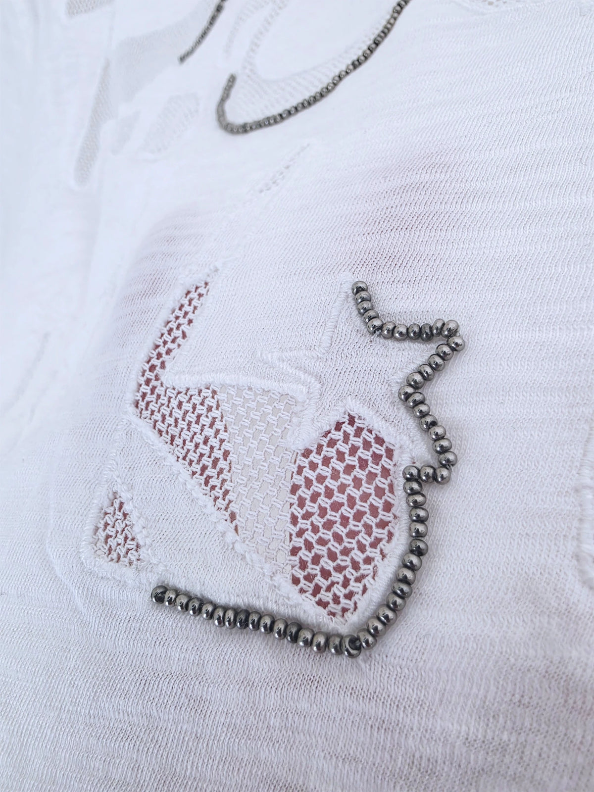 T-shirt blanc Rock au dos - 𝐌𝐚𝐫𝐢𝐧𝐚𝟒𝟒𝐟𝐚𝐦𝐢𝐥𝐲