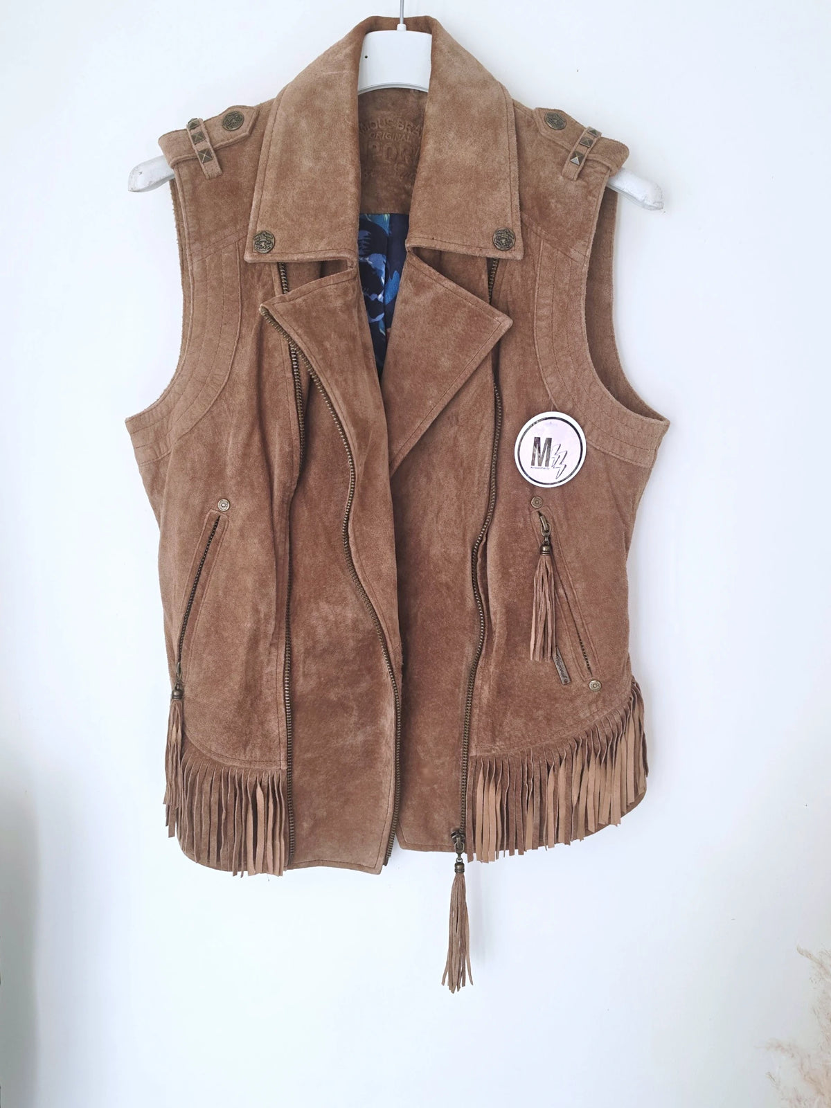 Veste marron taupe sans manche 100% cuir nubuck - 𝐌𝐚𝐫𝐢𝐧𝐚𝟒𝟒𝐟𝐚𝐦𝐢𝐥𝐲