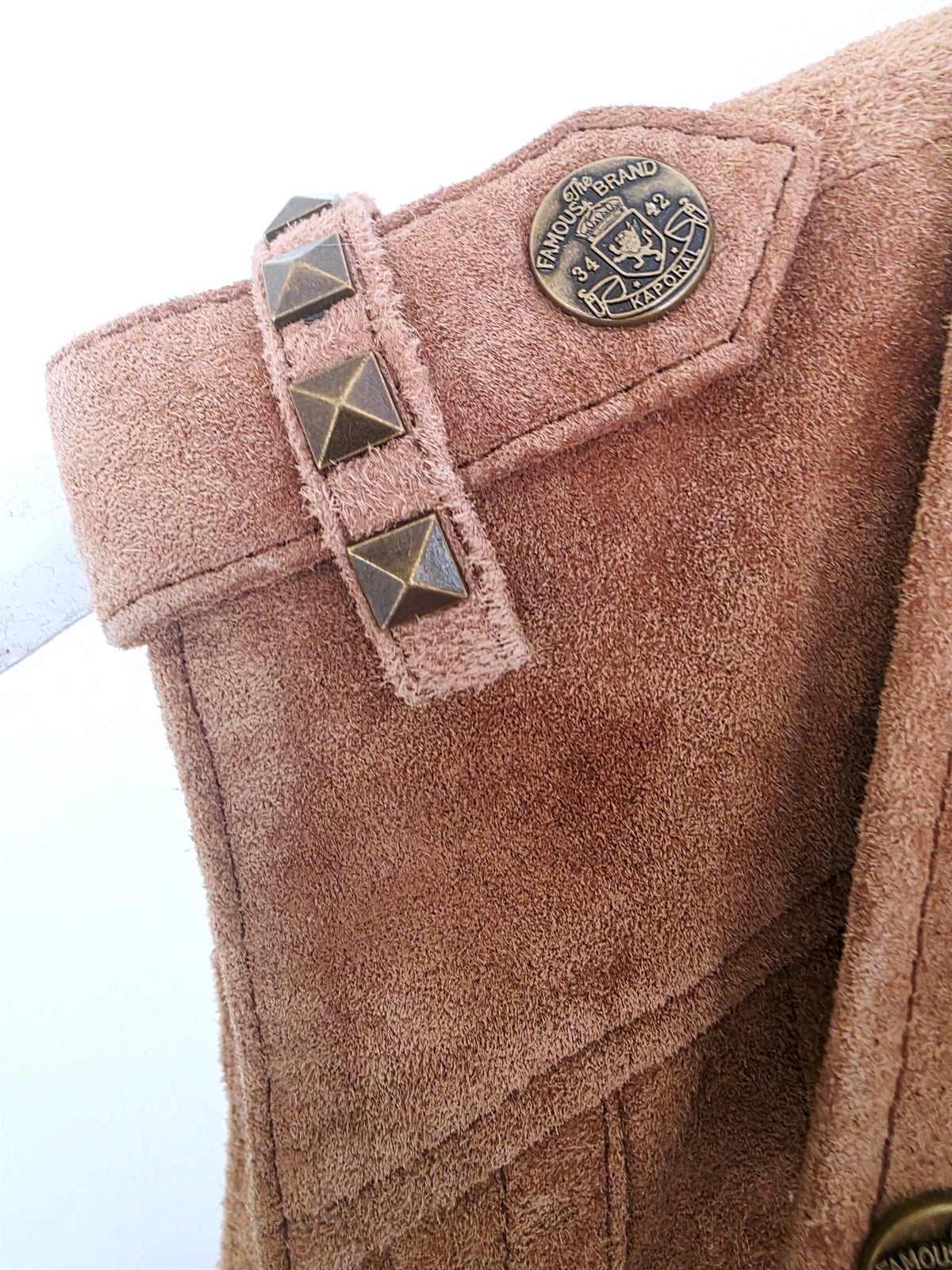 Veste marron taupe sans manche 100% cuir nubuck - 𝐌𝐚𝐫𝐢𝐧𝐚𝟒𝟒𝐟𝐚𝐦𝐢𝐥𝐲