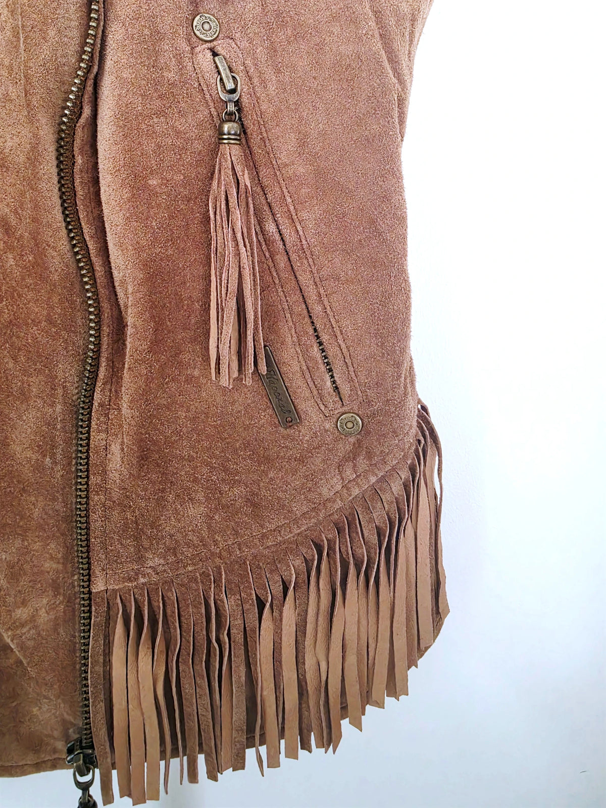 Veste marron taupe sans manche 100% cuir nubuck - 𝐌𝐚𝐫𝐢𝐧𝐚𝟒𝟒𝐟𝐚𝐦𝐢𝐥𝐲