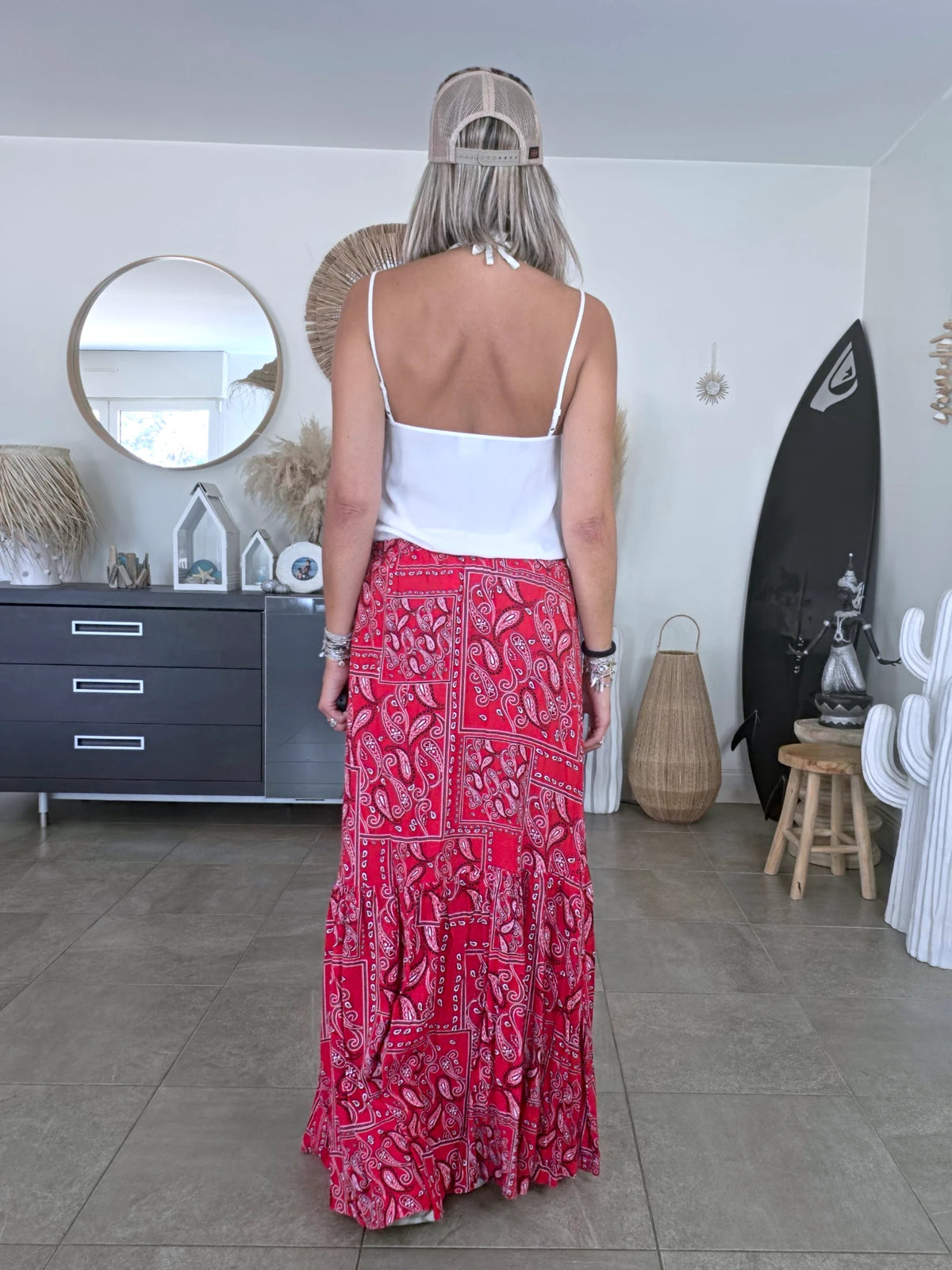 Jupe longue rouge à imprimé bandana