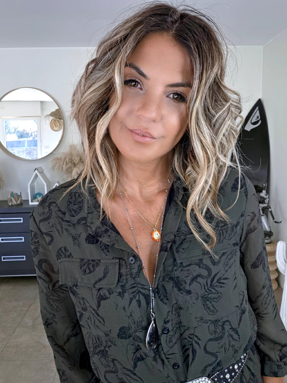 Robe kaki à imprimé noir - 𝐌𝐚𝐫𝐢𝐧𝐚𝟒𝟒𝐟𝐚𝐦𝐢𝐥𝐲