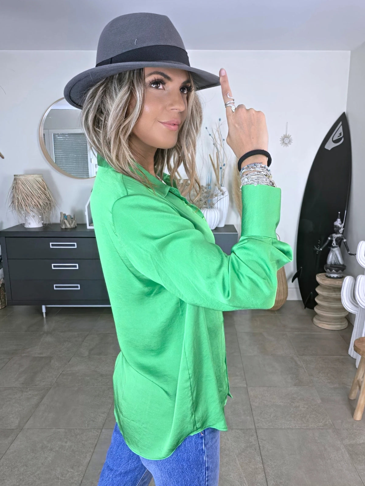 Chemise verte lumineuse