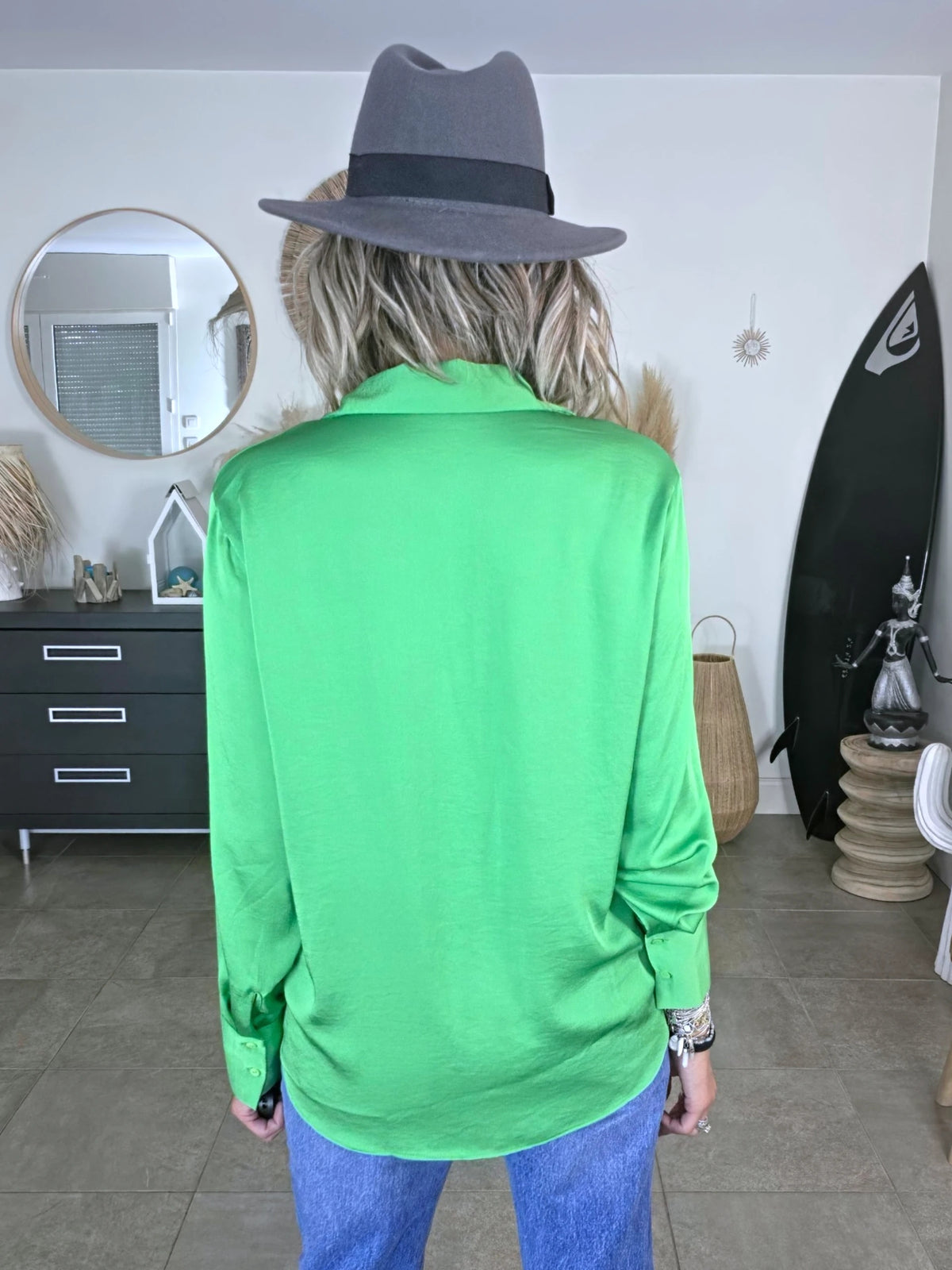 Chemise verte lumineuse