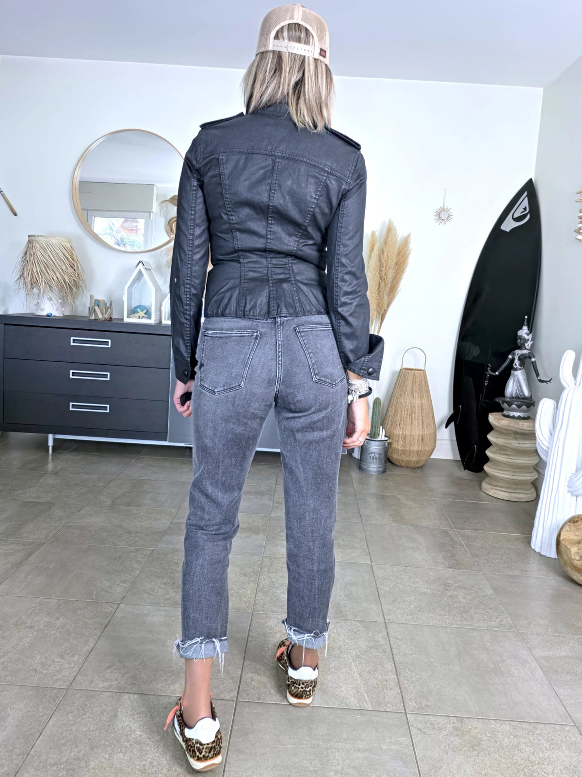 Chemise huilée noire - 𝐌𝐚𝐫𝐢𝐧𝐚𝟒𝟒𝐟𝐚𝐦𝐢𝐥𝐲