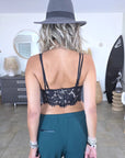 Brassière noire en dentelle