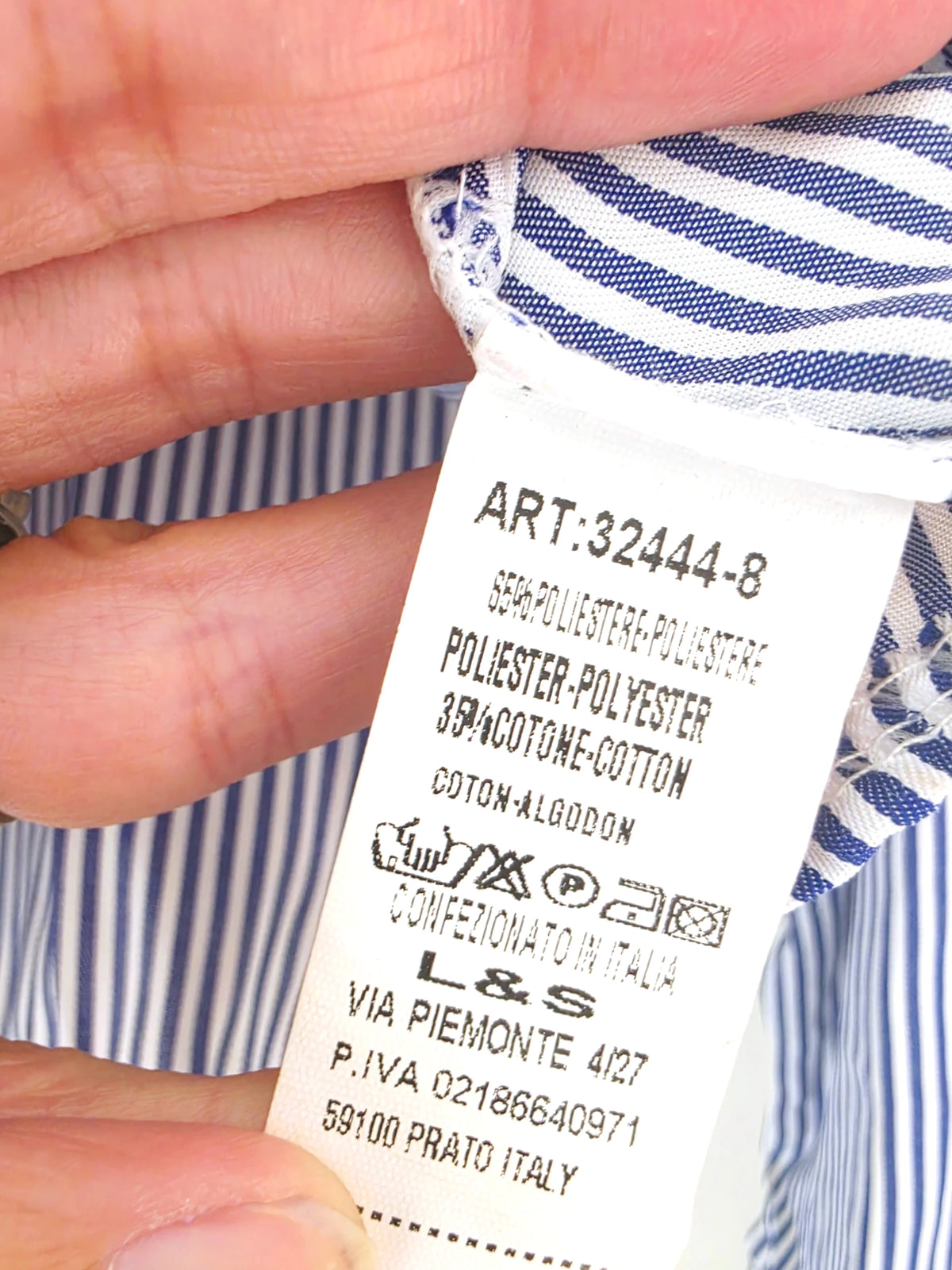 Chemise à fines rayures asymétrique - 𝐌𝐚𝐫𝐢𝐧𝐚𝟒𝟒𝐟𝐚𝐦𝐢𝐥𝐲