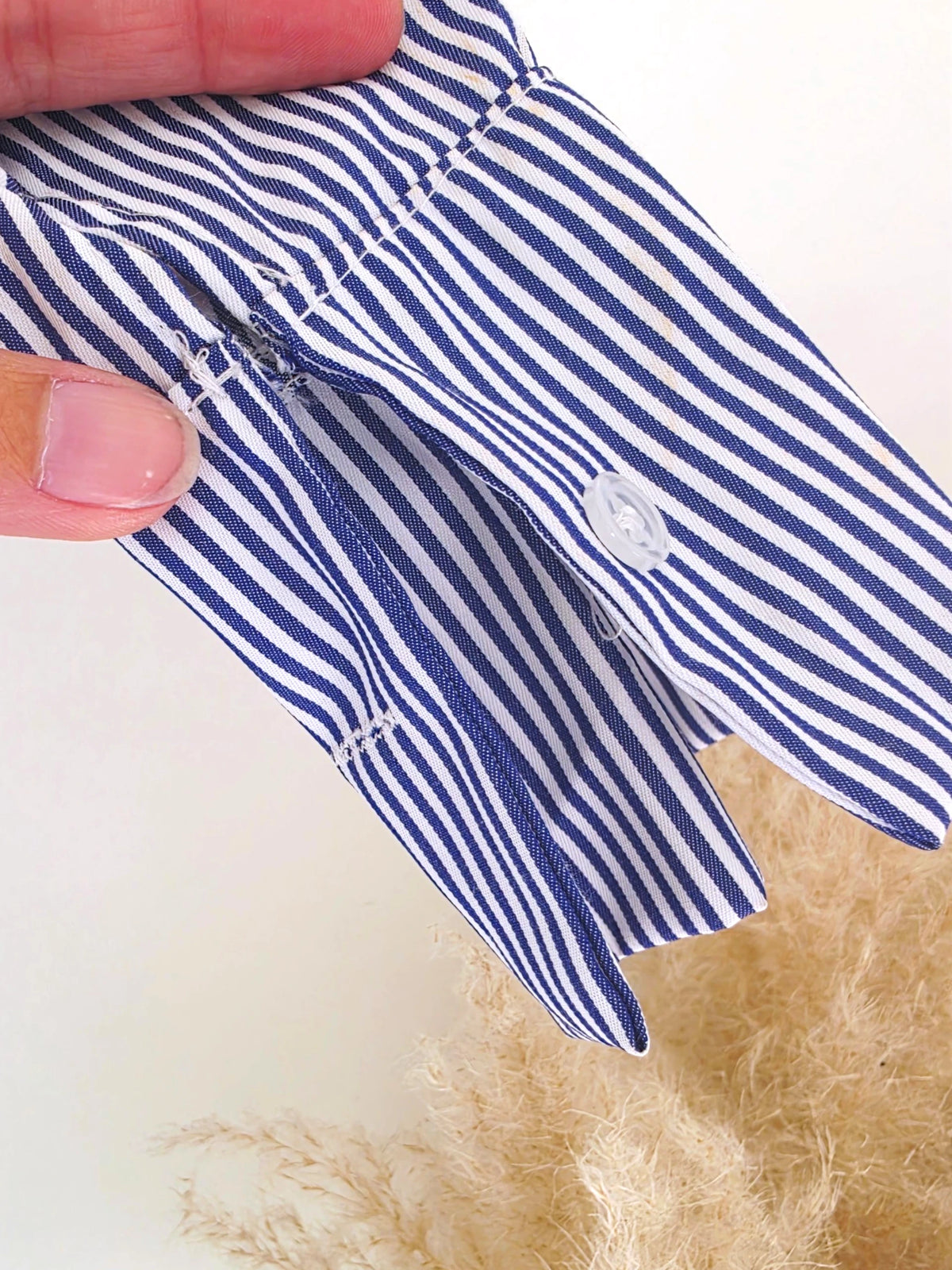 Chemise à fines rayures asymétrique - 𝐌𝐚𝐫𝐢𝐧𝐚𝟒𝟒𝐟𝐚𝐦𝐢𝐥𝐲