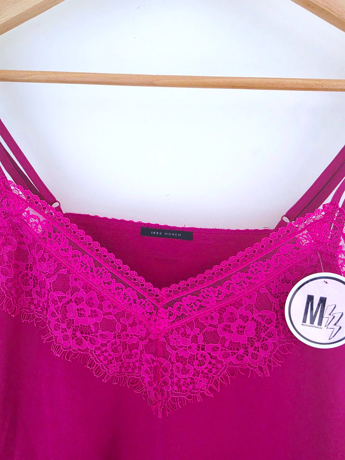 Débardeur fuchsia style lingerie - 𝐌𝐚𝐫𝐢𝐧𝐚𝟒𝟒𝐟𝐚𝐦𝐢𝐥𝐲