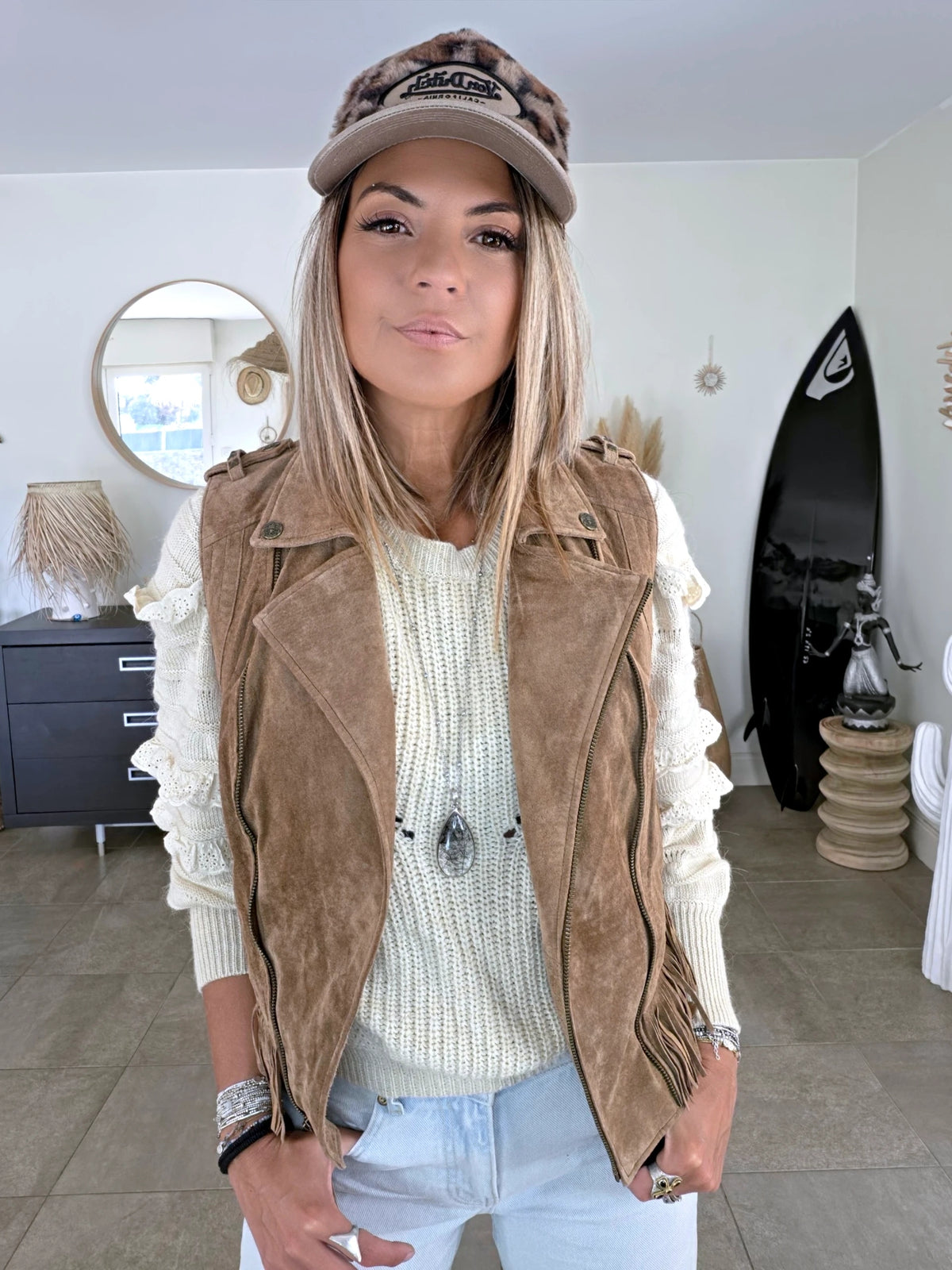 Veste marron taupe sans manche 100% cuir nubuck - 𝐌𝐚𝐫𝐢𝐧𝐚𝟒𝟒𝐟𝐚𝐦𝐢𝐥𝐲