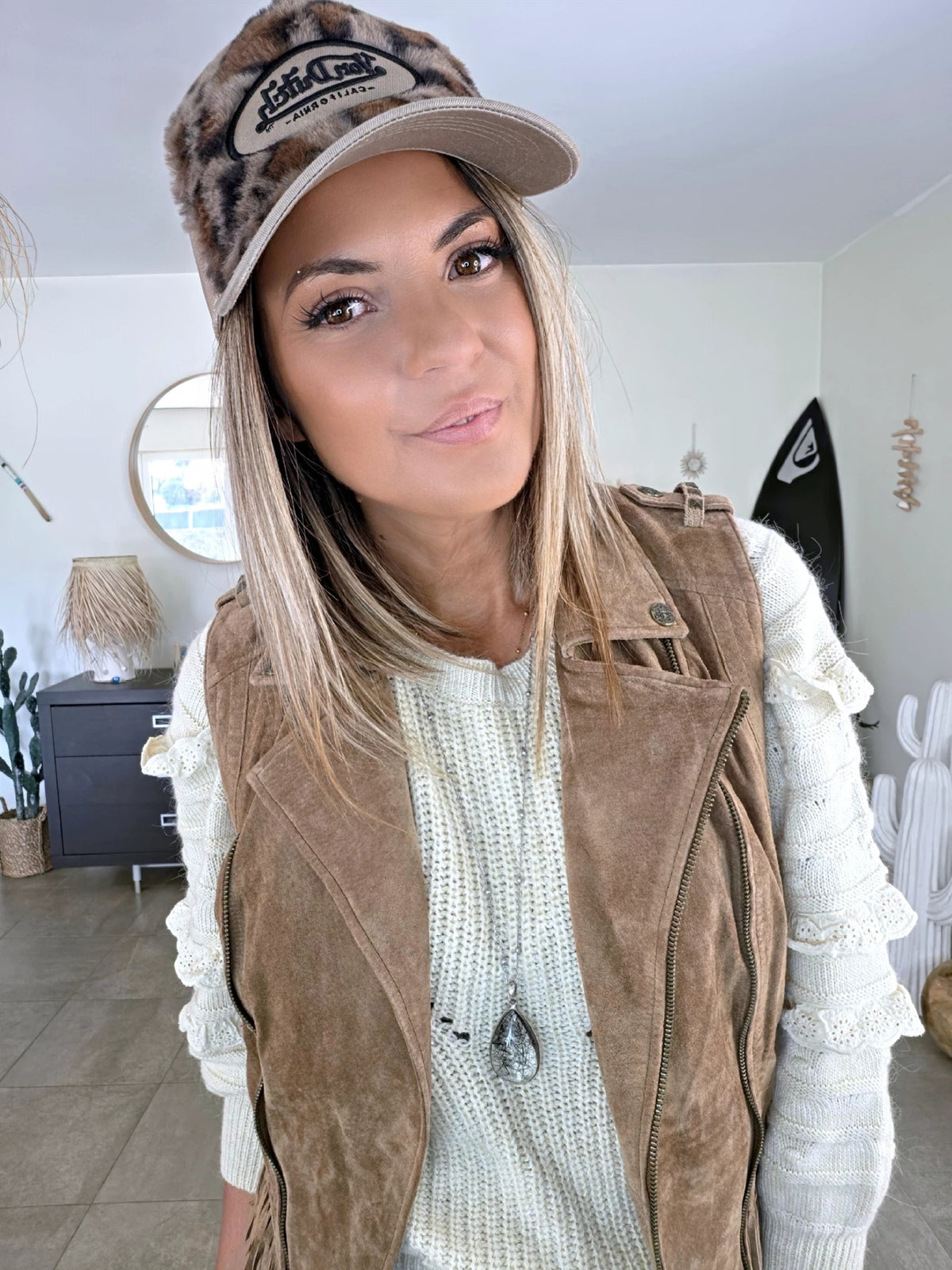 Veste marron taupe sans manche 100% cuir nubuck - 𝐌𝐚𝐫𝐢𝐧𝐚𝟒𝟒𝐟𝐚𝐦𝐢𝐥𝐲