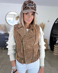 Veste marron taupe sans manche 100% cuir nubuck - 𝐌𝐚𝐫𝐢𝐧𝐚𝟒𝟒𝐟𝐚𝐦𝐢𝐥𝐲
