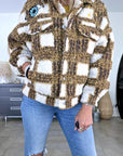 Manteau teddy bouclette à tags