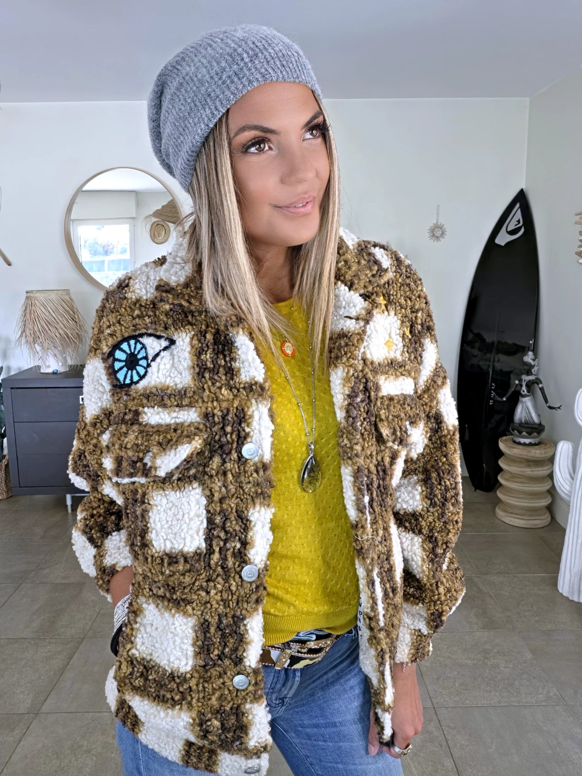 Manteau teddy bouclette à tags