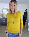 Pull jaune moutarde à maille fine