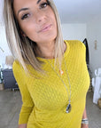 Pull jaune moutarde à maille fine