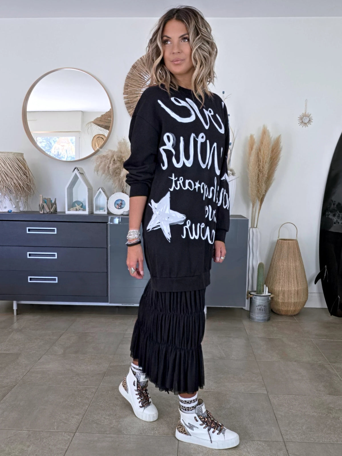Robe noire à inscriptions - 𝐌𝐚𝐫𝐢𝐧𝐚𝟒𝟒𝐟𝐚𝐦𝐢𝐥𝐲