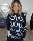 Robe noire à inscriptions - 𝐌𝐚𝐫𝐢𝐧𝐚𝟒𝟒𝐟𝐚𝐦𝐢𝐥𝐲