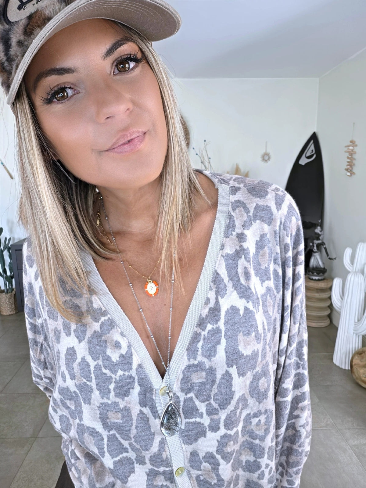 Cardigan à imprimé léopard double sens - 𝐌𝐚𝐫𝐢𝐧𝐚𝟒𝟒𝐟𝐚𝐦𝐢𝐥𝐲