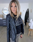 Perfecto noir 100% cuir muni de perles bijoux