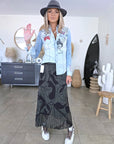 Chemise en jean customisée