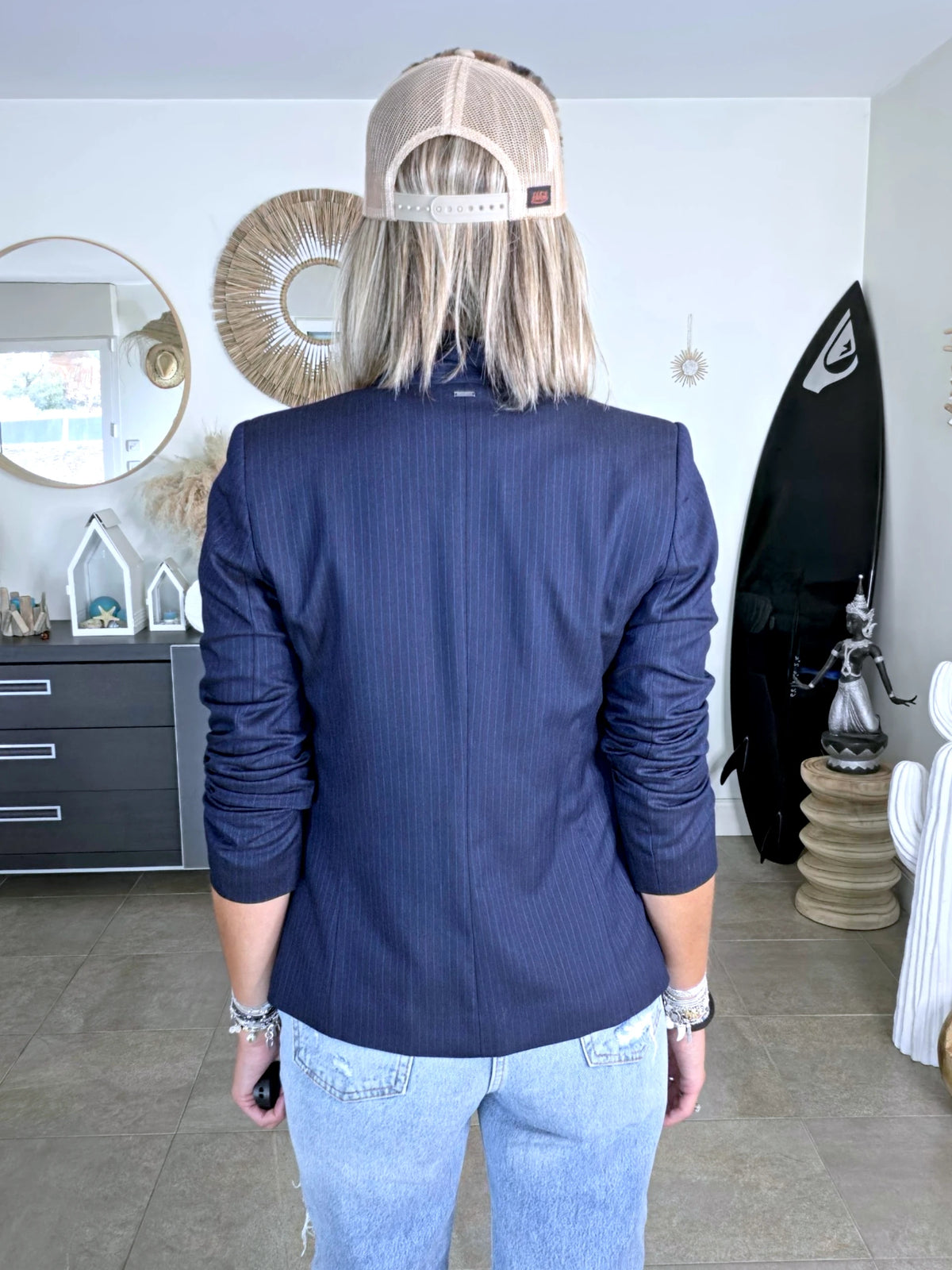 Veste chic et cintrée bleu marine à fines rayures - 𝐌𝐚𝐫𝐢𝐧𝐚𝟒𝟒𝐟𝐚𝐦𝐢𝐥𝐲