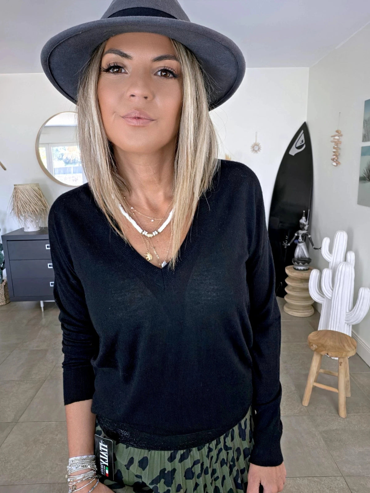 Pull noir inscription dos amour en rouge - 𝐌𝐚𝐫𝐢𝐧𝐚𝟒𝟒𝐟𝐚𝐦𝐢𝐥𝐲