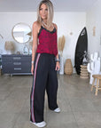 Pantalon noir à bandes latérales - 𝐌𝐚𝐫𝐢𝐧𝐚𝟒𝟒𝐟𝐚𝐦𝐢𝐥𝐲