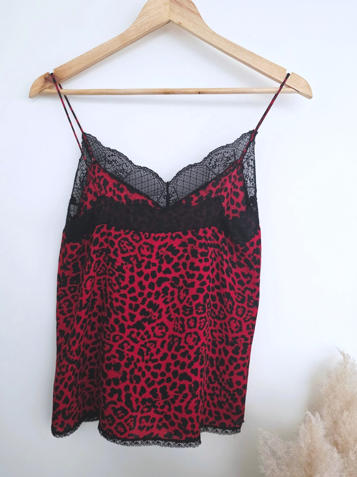 Débardeur rouge à imprimé léopard - 𝐌𝐚𝐫𝐢𝐧𝐚𝟒𝟒𝐟𝐚𝐦𝐢𝐥𝐲