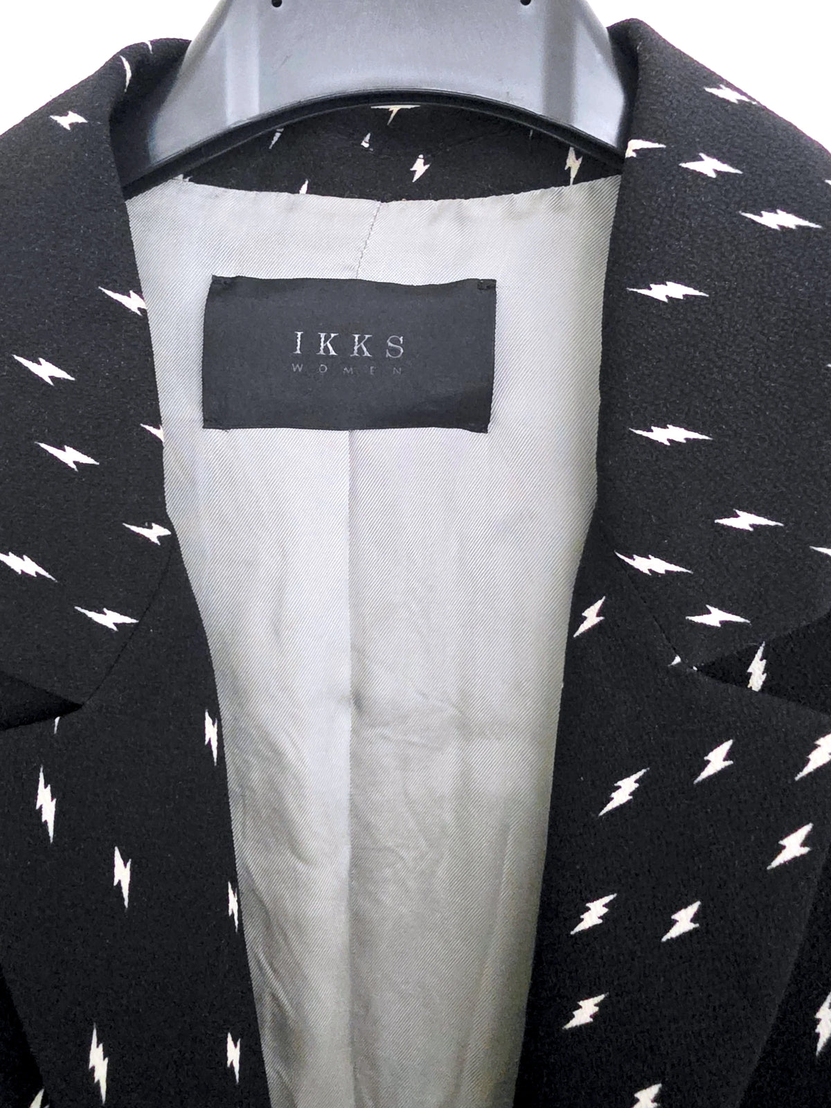 Veste noire à imprimé éclair blanc