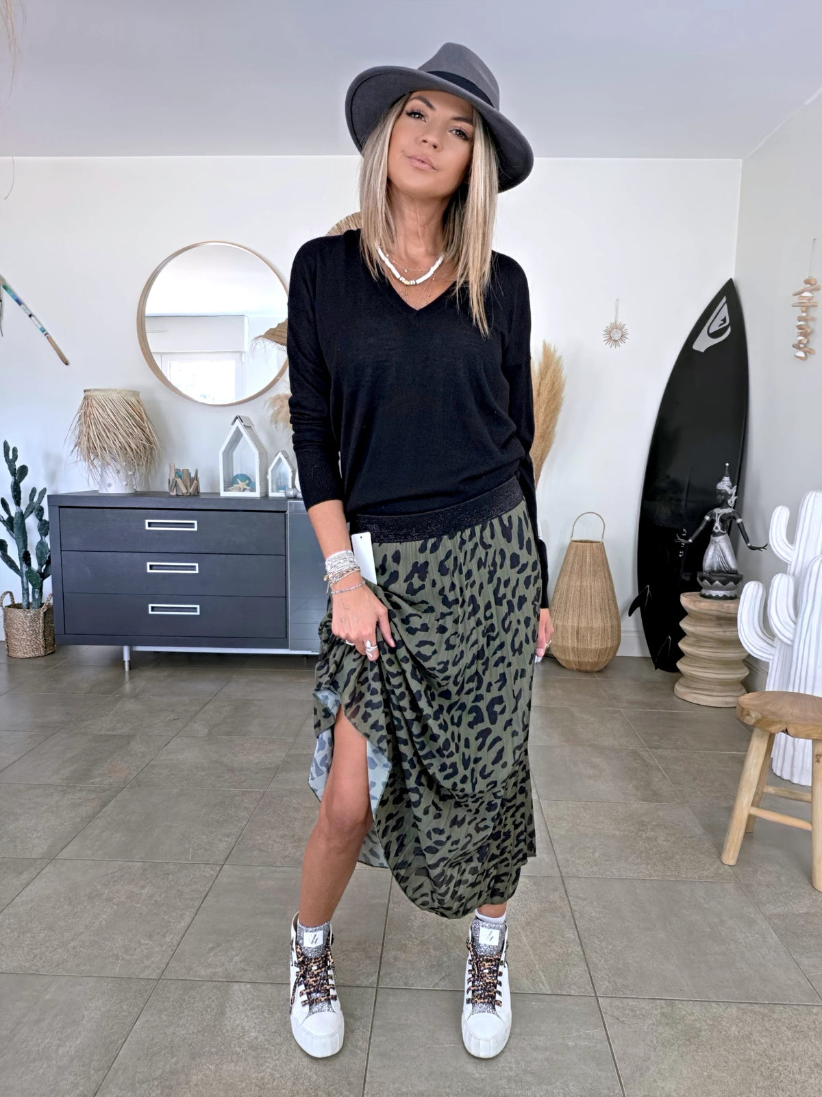 Pull noir inscription dos amour en rouge - 𝐌𝐚𝐫𝐢𝐧𝐚𝟒𝟒𝐟𝐚𝐦𝐢𝐥𝐲