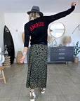 Pull noir inscription dos amour en rouge - 𝐌𝐚𝐫𝐢𝐧𝐚𝟒𝟒𝐟𝐚𝐦𝐢𝐥𝐲