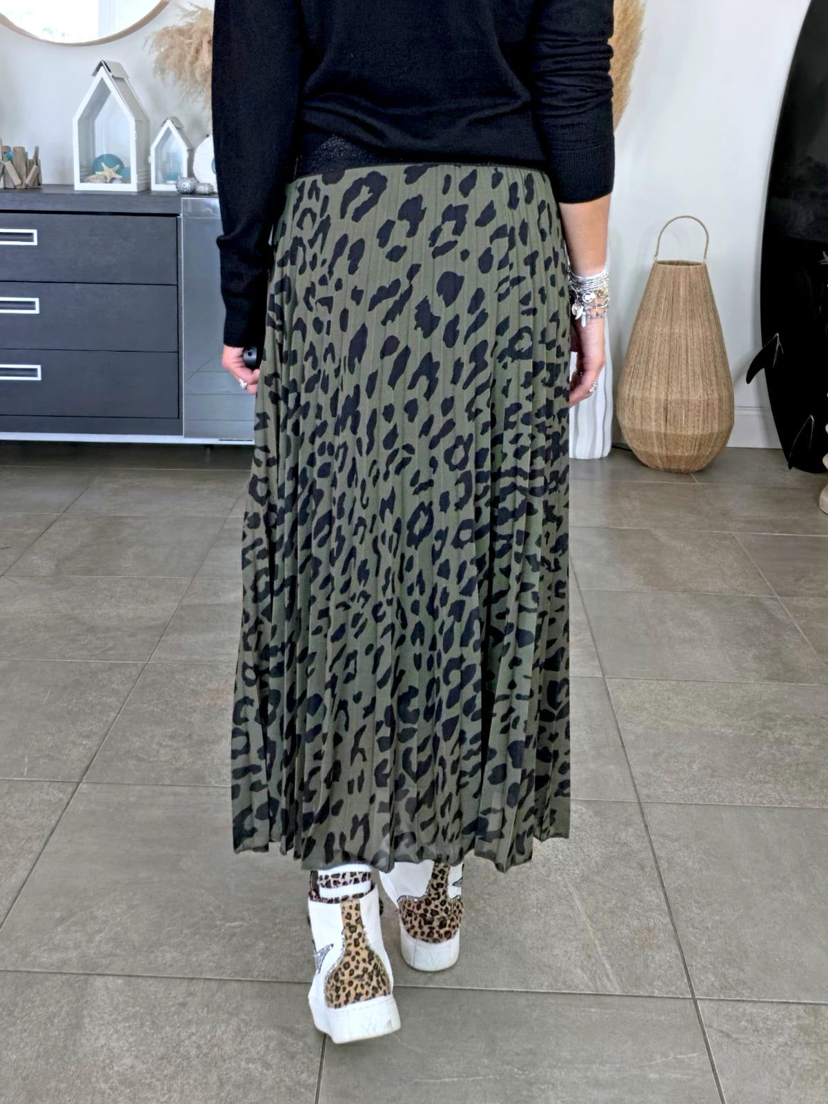 Jupe kaki à imprimé léopard - 𝐌𝐚𝐫𝐢𝐧𝐚𝟒𝟒𝐟𝐚𝐦𝐢𝐥𝐲