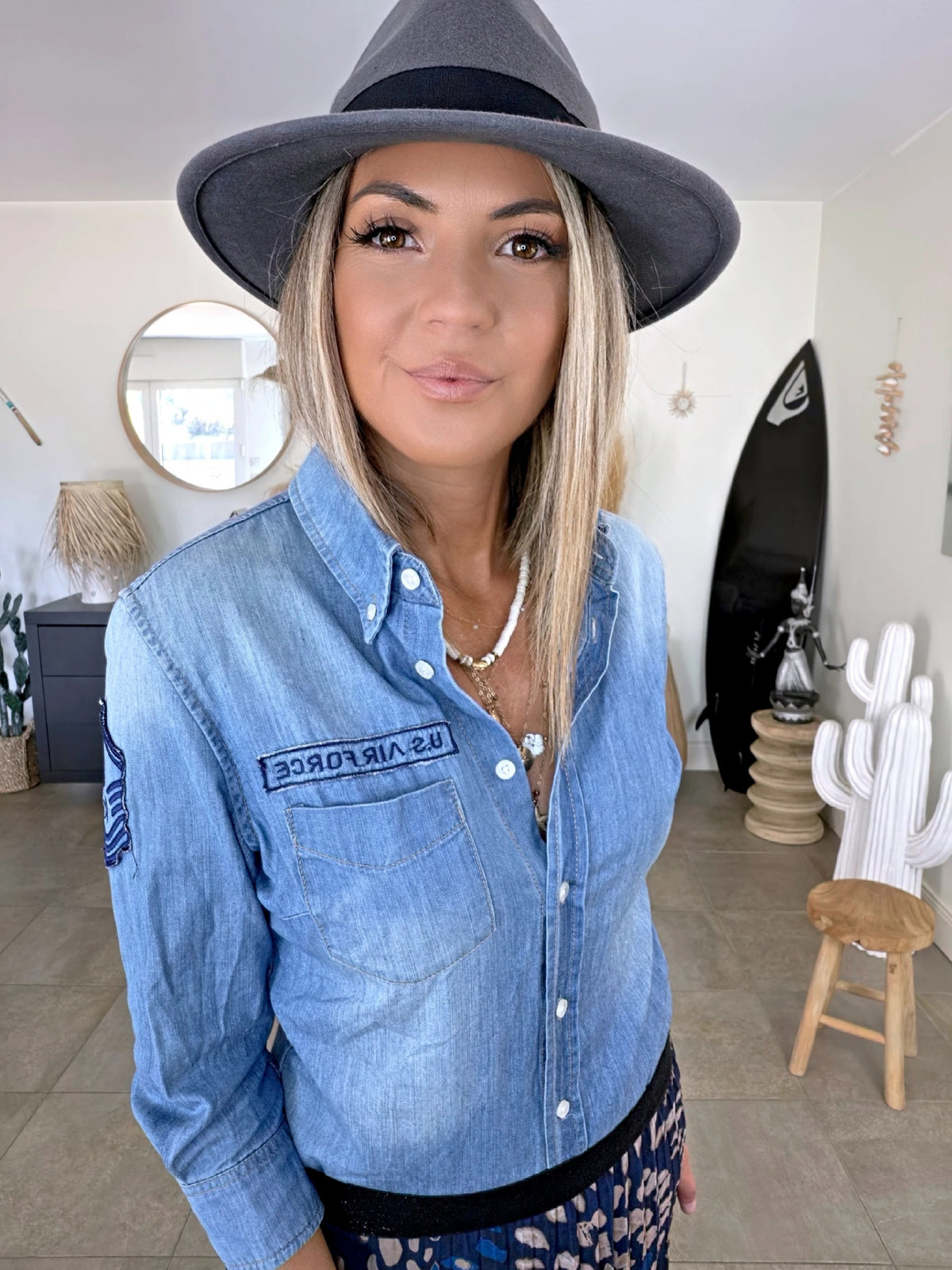 Chemise bleue rock'n'roll - 𝐌𝐚𝐫𝐢𝐧𝐚𝟒𝟒𝐟𝐚𝐦𝐢𝐥𝐲
