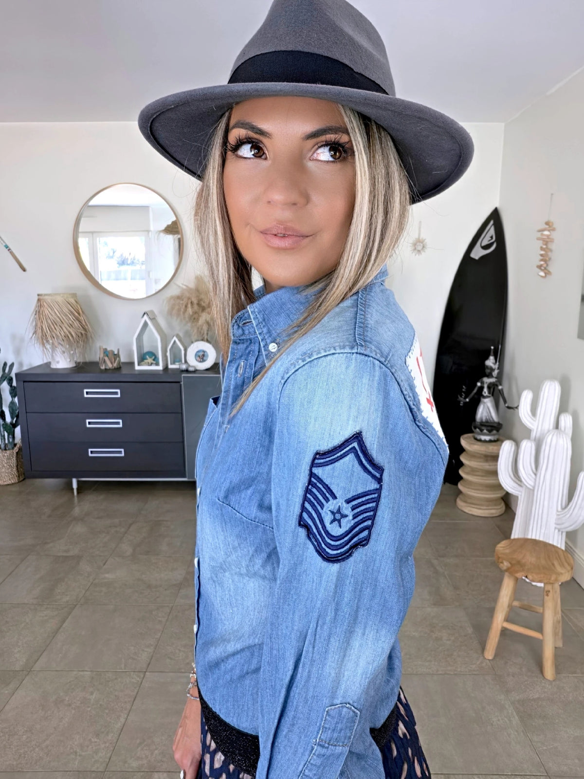 Chemise bleue rock'n'roll - 𝐌𝐚𝐫𝐢𝐧𝐚𝟒𝟒𝐟𝐚𝐦𝐢𝐥𝐲