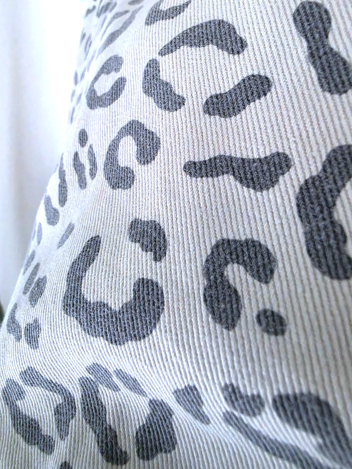 Veste en coton jean imprimé léopard - 𝐌𝐚𝐫𝐢𝐧𝐚𝟒𝟒𝐟𝐚𝐦𝐢𝐥𝐲