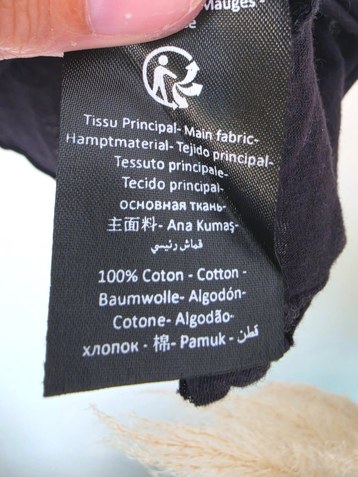 T-shirt noir à inscriptions blanches paillettées - 𝐌𝐚𝐫𝐢𝐧𝐚𝟒𝟒𝐟𝐚𝐦𝐢𝐥𝐲