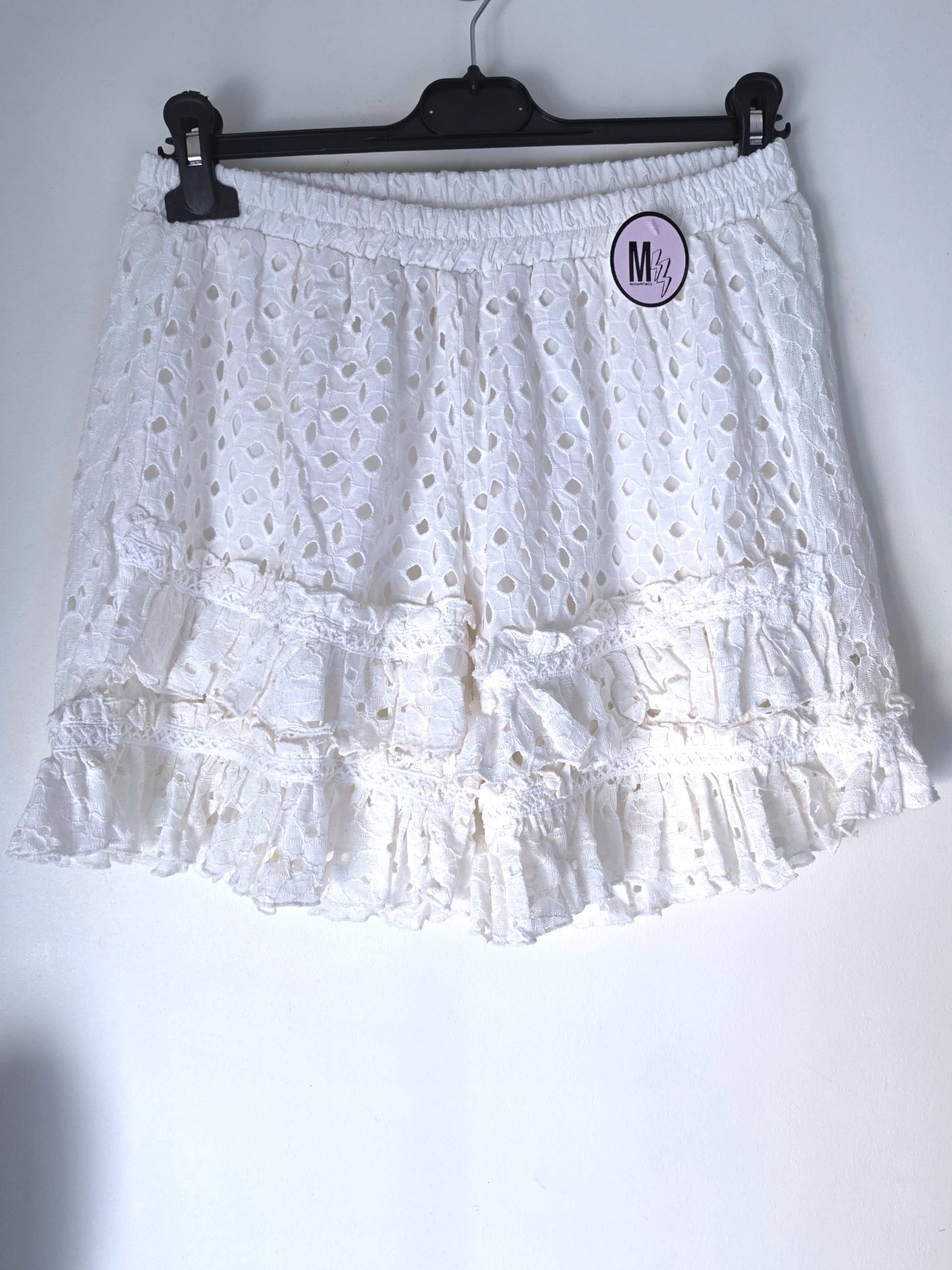 Ensemble blanc chemise + short à broderie anglaise