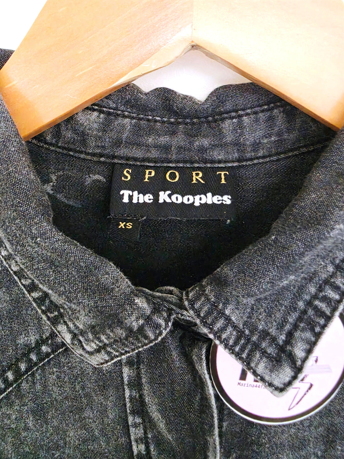 Chemise grise à effet délavé - 𝐌𝐚𝐫𝐢𝐧𝐚𝟒𝟒𝐟𝐚𝐦𝐢𝐥𝐲