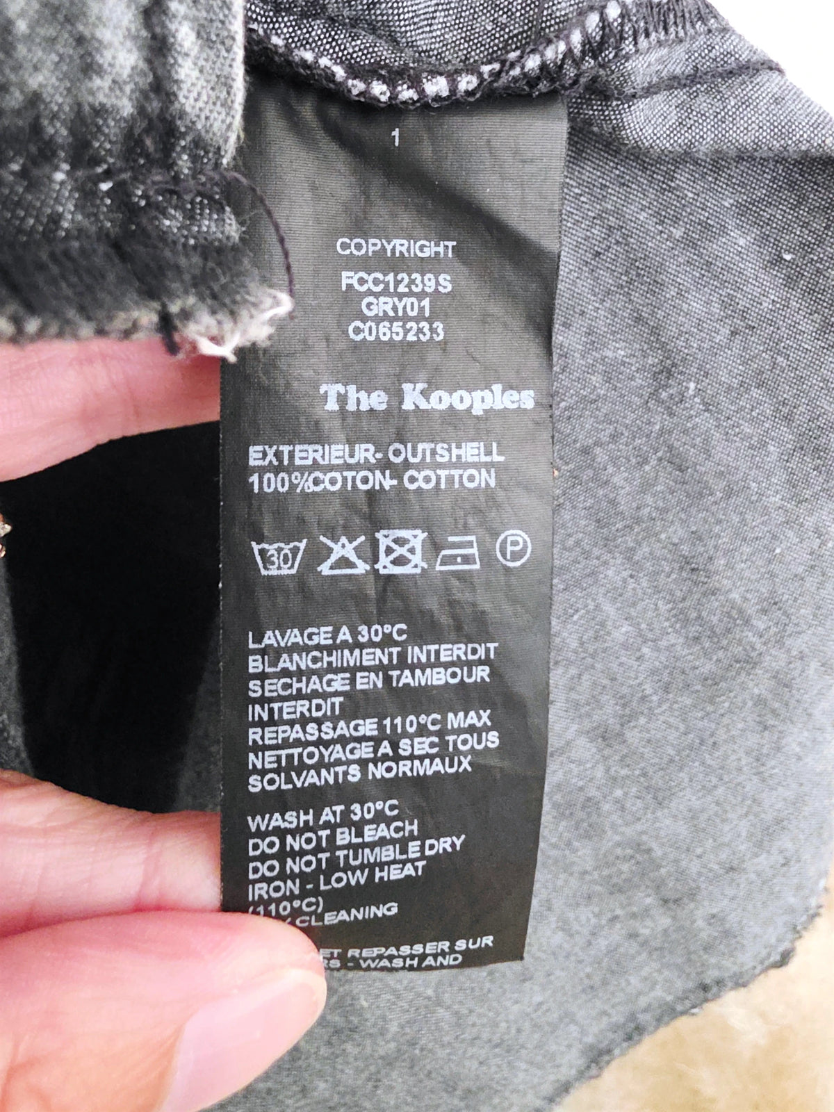 Chemise grise à effet délavé - 𝐌𝐚𝐫𝐢𝐧𝐚𝟒𝟒𝐟𝐚𝐦𝐢𝐥𝐲
