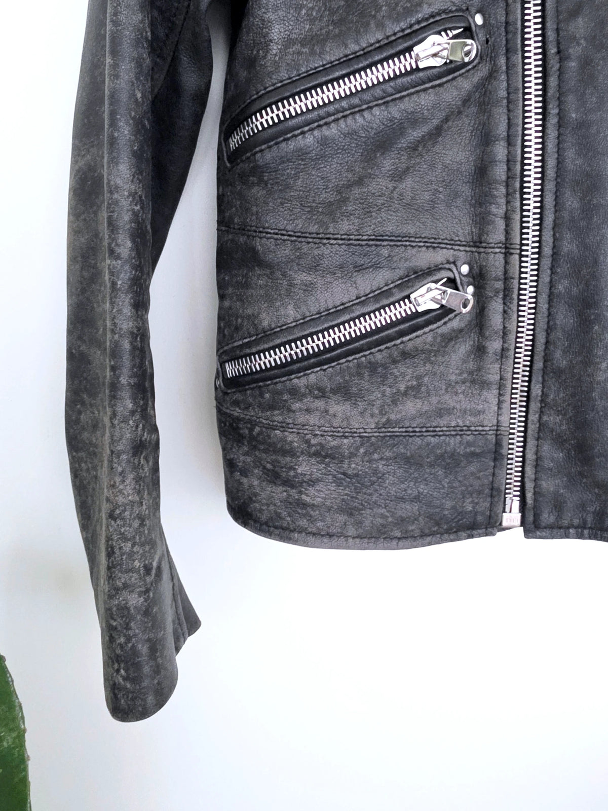 Perfecto 100% cuir aspect vieilli - 𝐌𝐚𝐫𝐢𝐧𝐚𝟒𝟒𝐟𝐚𝐦𝐢𝐥𝐲