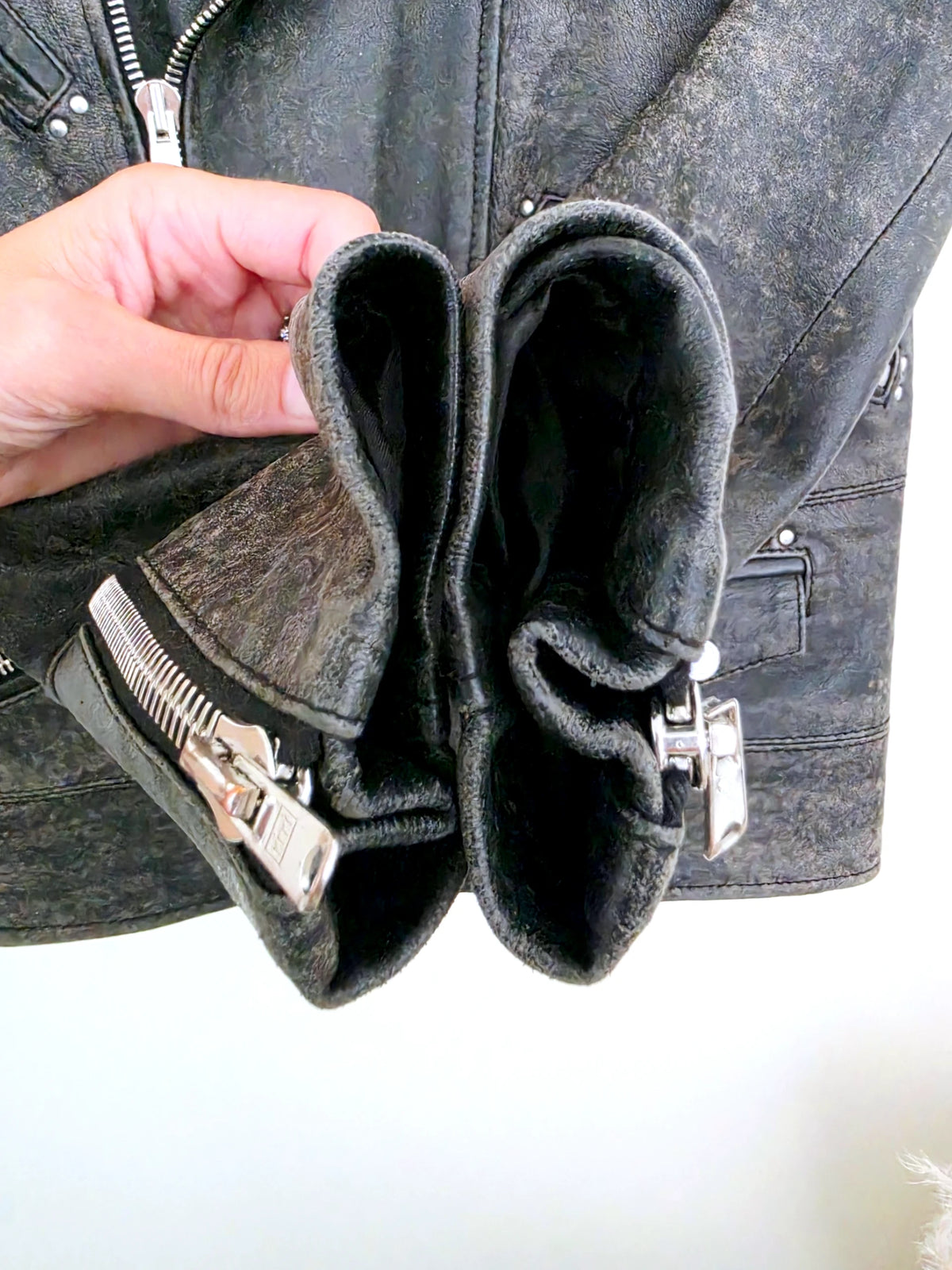 Perfecto 100% cuir aspect vieilli - 𝐌𝐚𝐫𝐢𝐧𝐚𝟒𝟒𝐟𝐚𝐦𝐢𝐥𝐲