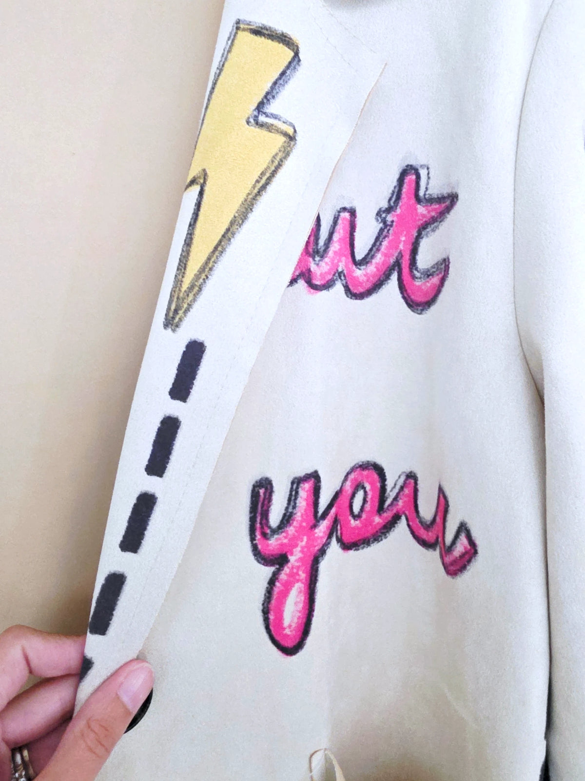Veste longue en suédine à tags - 𝐌𝐚𝐫𝐢𝐧𝐚𝟒𝟒𝐟𝐚𝐦𝐢𝐥𝐲