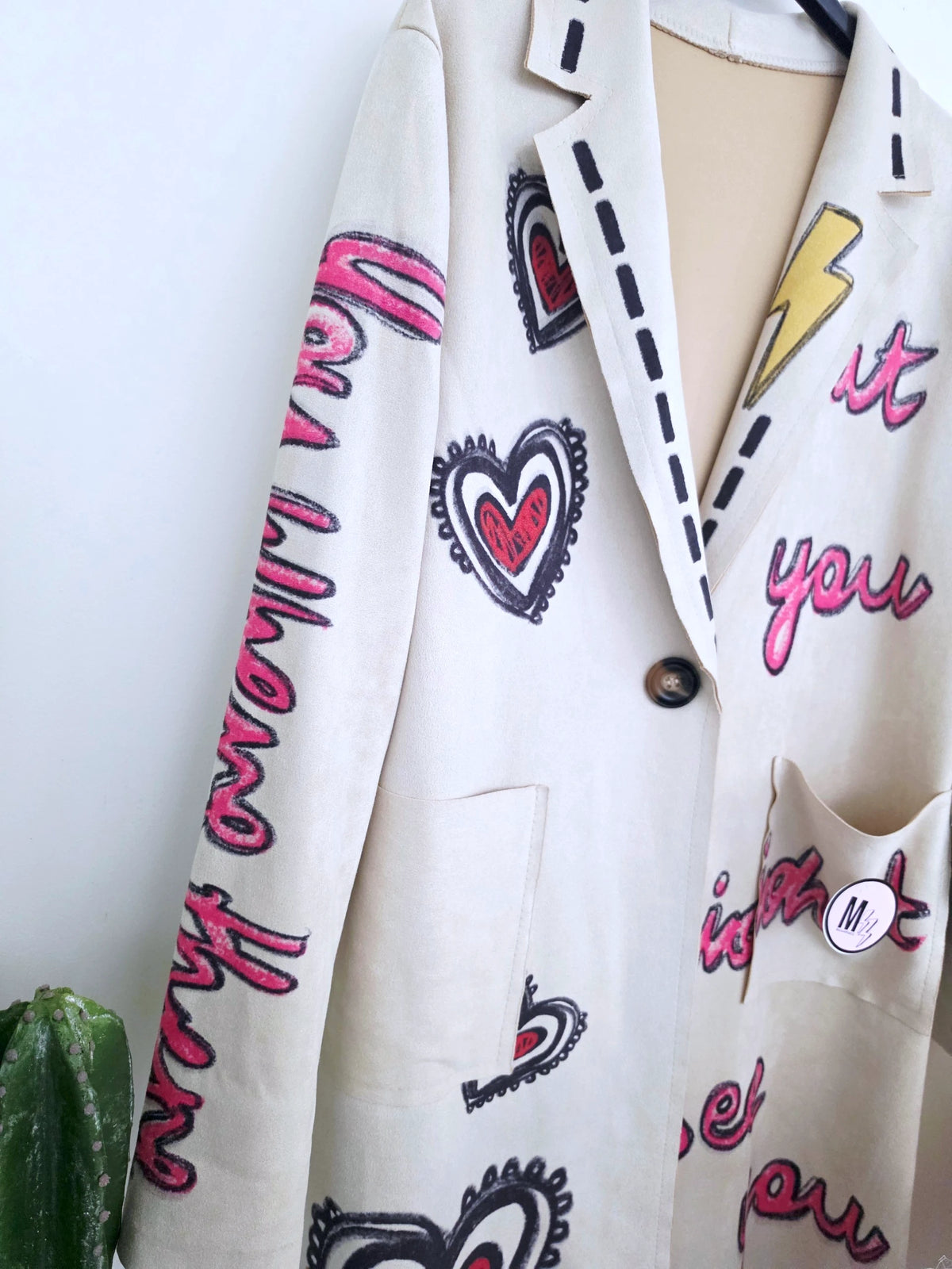 Veste longue en suédine à tags - 𝐌𝐚𝐫𝐢𝐧𝐚𝟒𝟒𝐟𝐚𝐦𝐢𝐥𝐲