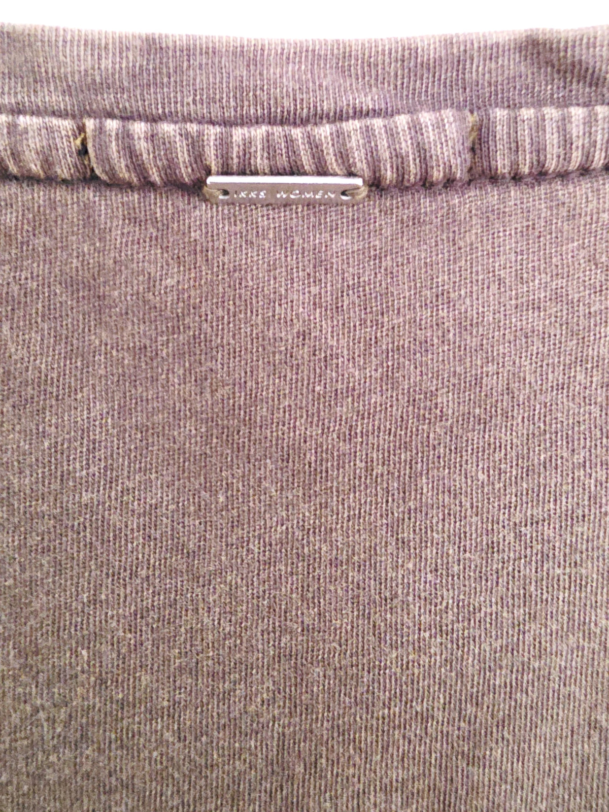 T-shirt kaki à inscriptions "rock" avec perles bijoux